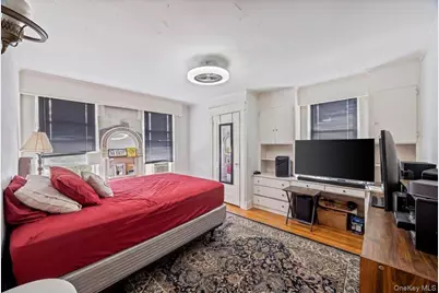 27 Faneuil Place, New Rochelle, NY 10801 - Photo 18