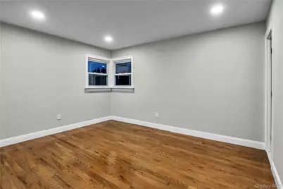 45 Colony Lane, Syosset, NY 11791 - Photo 10