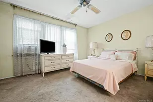 137-34 94th St, Ozone Park, NY 11417 - Photo 10