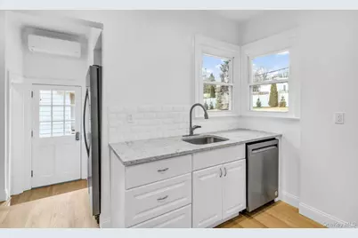 475 Dobbs Ferry Road, Hartsdale, NY 10607 - Photo 10