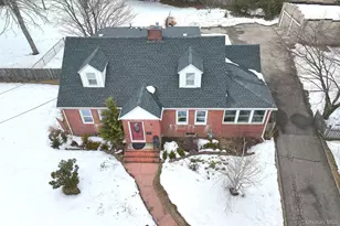 1 Central St, Greenlawn, NY 11740 - Photo 22