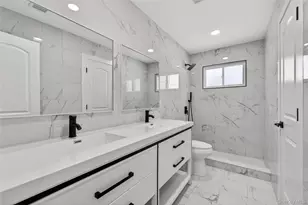 244 N Erie Ave, Lindenhurst, NY 11757 - Photo 16