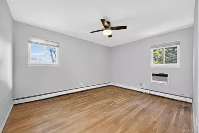 8 Stern Court, Huntington Station, NY 11746 - Photo 8