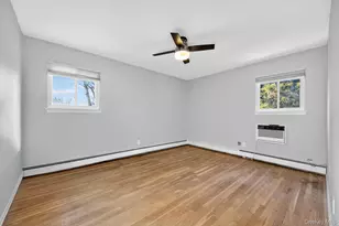 8 Stern Ct, Huntington Station, NY 11746 - Photo 8