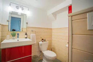 165 W Walnut St, Long Beach, NY 11561 - Photo 34