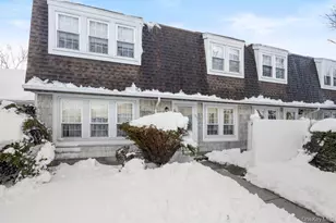 120 Whalers Cove, Babylon, NY 11702 - Photo 22