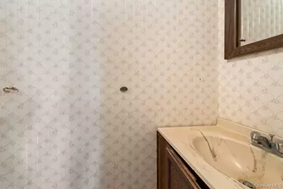 120 Whalers Cove #120, Babylon, NY 11702 - Photo 14