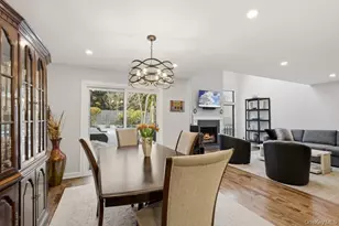 8 Wimbledon Ct, Jericho, NY 11753 - Photo 8