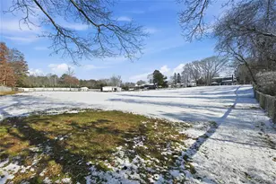 194 Oakdale-Bohemia Rd, Bohemia, NY 11716 - Photo 38