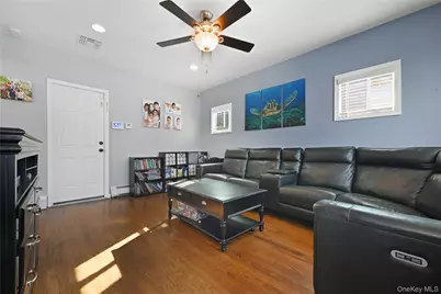 194 Oakdale Bohemia Road, Bohemia, NY 11716 - Photo 12