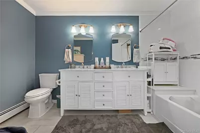 194 Oakdale Bohemia Road, Bohemia, NY 11716 - Photo 16