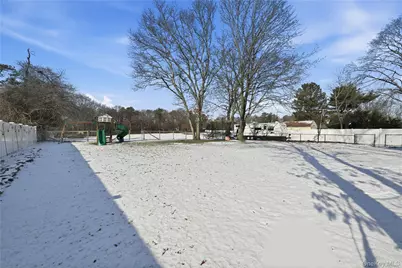 194 Oakdale Bohemia Road, Bohemia, NY 11716 - Photo 32