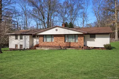 61 Rolling Ridge Road, New City, NY 10956 - Photo 2