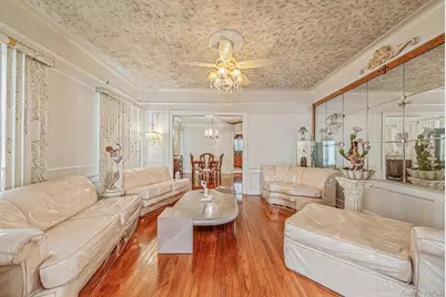 559 E 28th Street, Brooklyn, NY 11210 - Photo 6