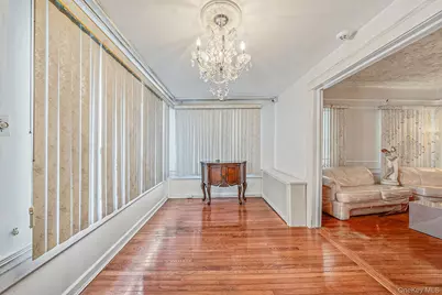 559 E 28th Street, Brooklyn, NY 11210 - Photo 4