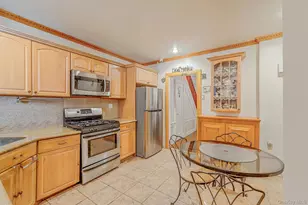 559 E 28th St, Brooklyn, NY 11210 - Photo 12