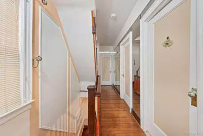 559 E 28th Street, Brooklyn, NY 11210 - Photo 14