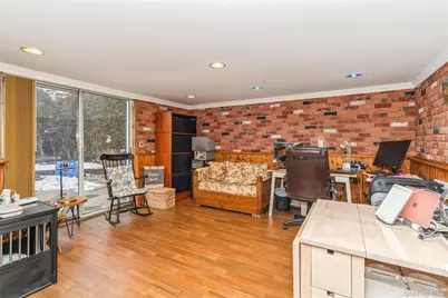 51 Edgewood Drive, New Hyde Park, NY 11040 - Photo 8