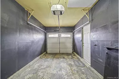 1 6th Street, Nesconset, NY 11767 - Photo 28