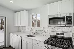 6 Maple Ln, Massapequa Park, NY 11762 - Photo 10