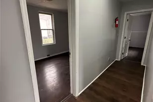 39 Spruce St, Poughkeepsie, NY 12601 - Photo 4