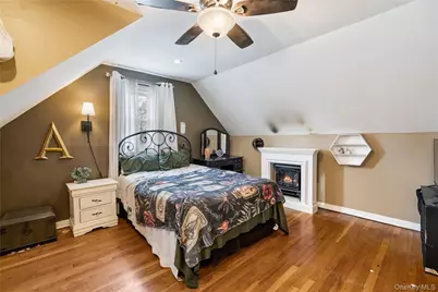 36 Lakewood Avenue, Ronkonkoma, NY 11779 - Photo 20