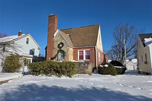 208 S Grand Ave, Poughkeepsie, NY 12603 - Photo 2