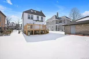 154-25 13th Ave, Whitestone, NY 11357 - Photo 18