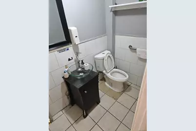 10752 Sutphin Boulevard, Jamaica, NY 11435 - Photo 8