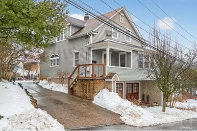 28 Jane Street, Roslyn Heights, NY 11577 - Photo 1