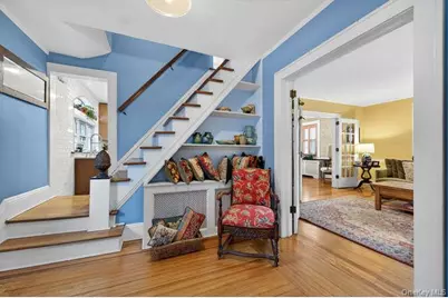 28 Jane Street, Roslyn Heights, NY 11577 - Photo 4