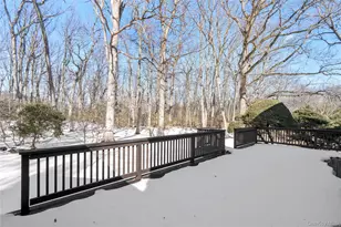 15 Springwood Path, Syosset, NY 11791 - Photo 28