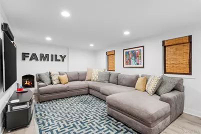 111 Berrian Road, New Rochelle, NY 10804 - Photo 24