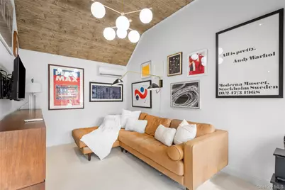 111 Berrian Road, New Rochelle, NY 10804 - Photo 12