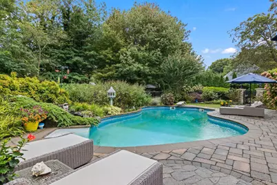 6 Bluffview Court, Miller Place, NY 11764 - Photo 16