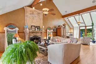 6 Bluffview Ct, Miller Place, NY 11764 - Photo 22