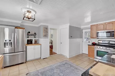 310 6th Avenue, Saint James, NY 11780 - Photo 20