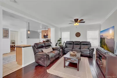 310 6th Avenue, Saint James, NY 11780 - Photo 24