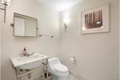 1 Renaissance Square #9D, White Plains, NY 10601 - Photo 6