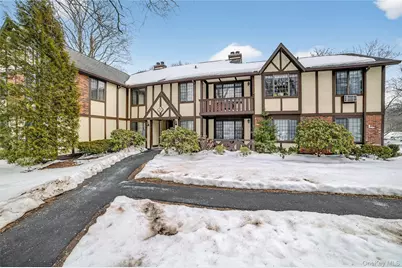 21 Foxwood Drive #8, Pleasantville, NY 10570 - Photo 2