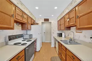 21 Foxwood Dr, Pleasantville, NY 10570 - Photo 10