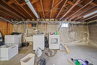 62 Howard Street, Patchogue, NY 11772 - Photo 32