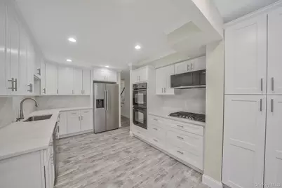 62 Howard Street, Patchogue, NY 11772 - Photo 12