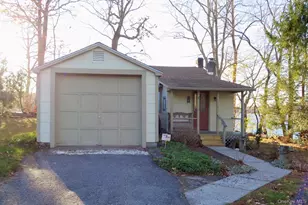 17 Vails Lake Shore Dr, North Salem, NY 10509 - Photo 2