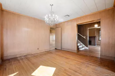 18 Faneuil Place, New Rochelle, NY 10801 - Photo 8