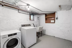 18 Faneuil Pl, New Rochelle, NY 10801 - Photo 32