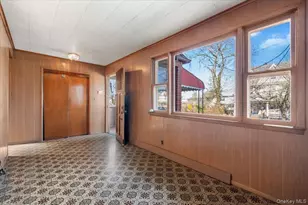 18 Faneuil Pl, New Rochelle, NY 10801 - Photo 4