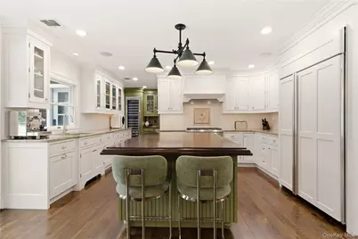 31 Carnegie Avenue, Huntington, NY 11743 - Photo 10