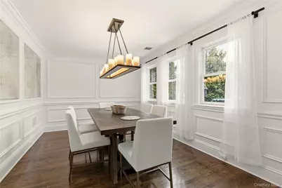 31 Carnegie Avenue, Huntington, NY 11743 - Photo 4