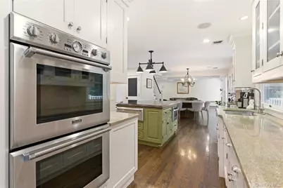 31 Carnegie Avenue, Huntington, NY 11743 - Photo 12